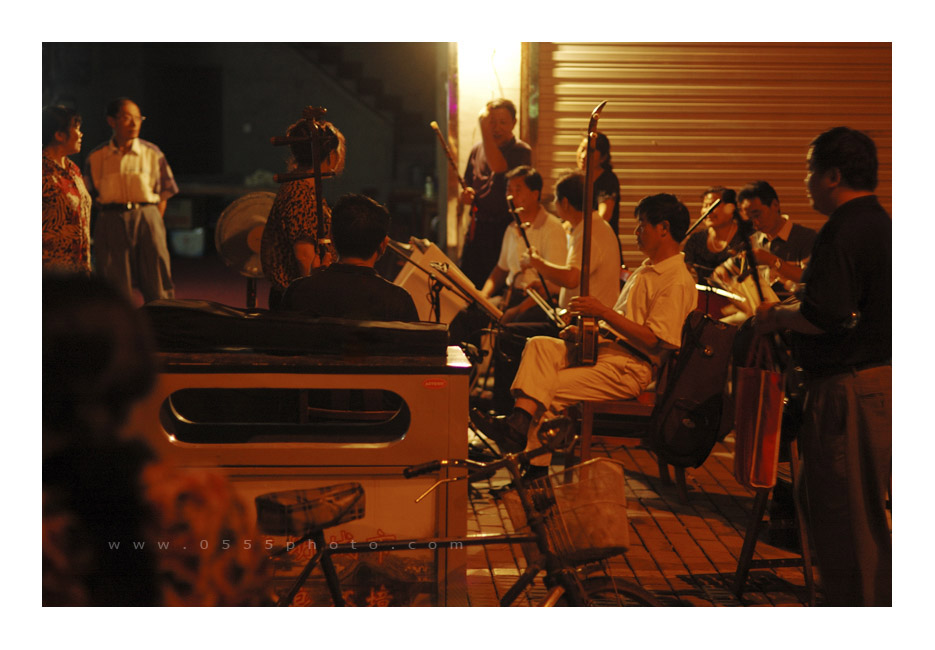 [ԭ]֮<font color=#FFFFFF>ҹ÷Ϸ</font>